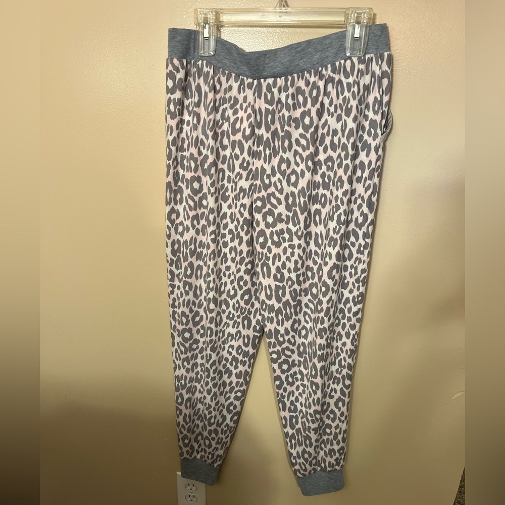 Kate Spade Gray/Pink Leopard Pajama Pants Sz XL NWT